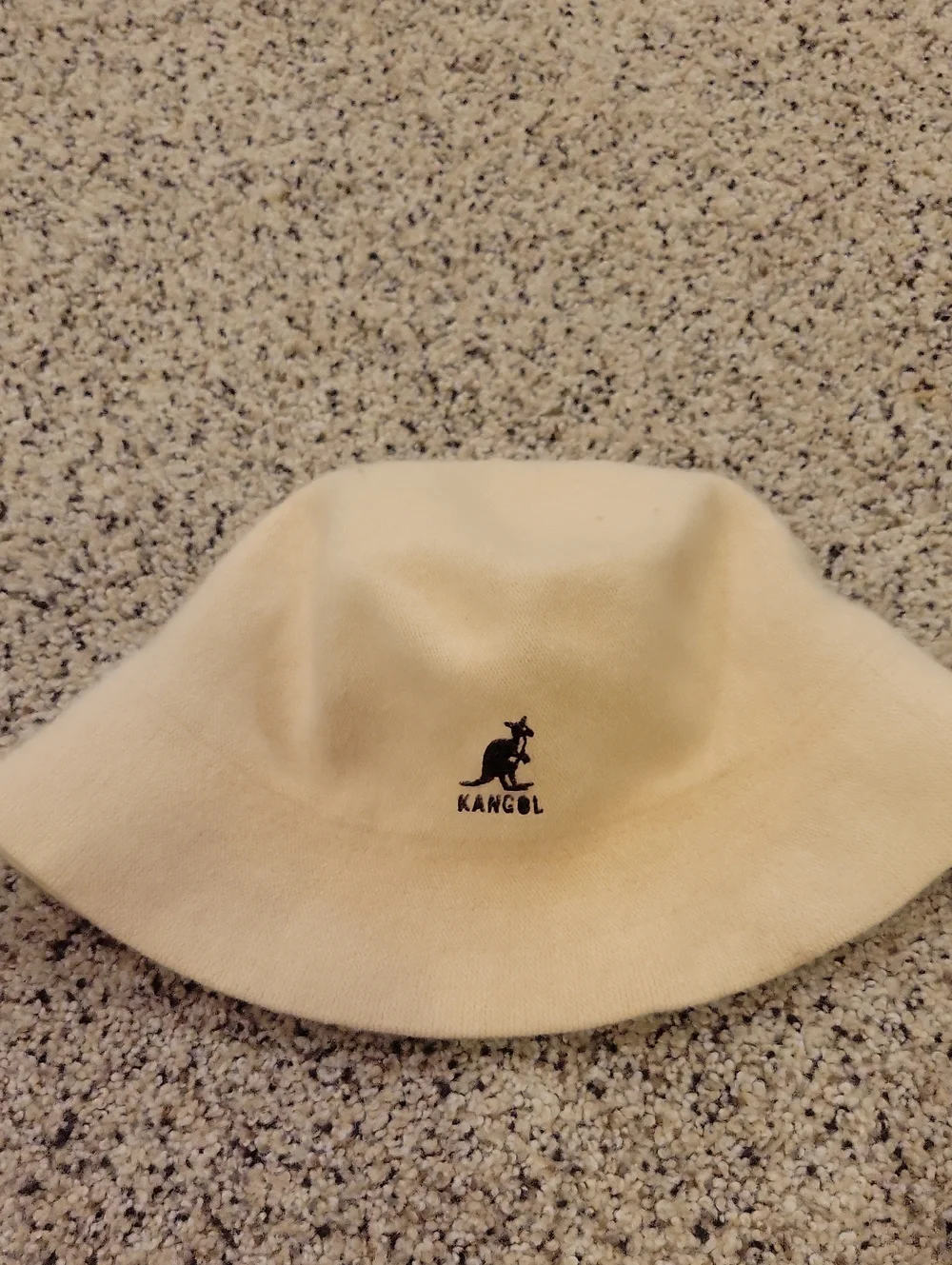 Vintage Kangol Bucket Hat Cream